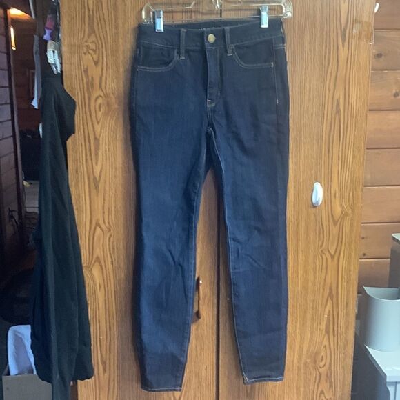 💥3/20💥 American Eagle High Rise Jegging Jeans Sz 2 - Picture 1 of 12